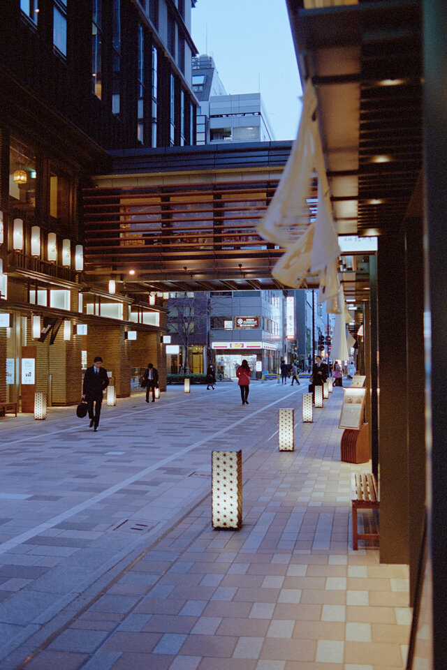 #00122 - 2024/01 - Kodak Portra 400 - Marunouchi