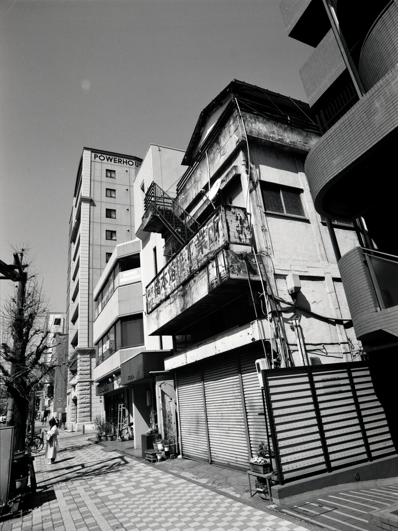 #00546 - 2025/03 - Rollei Superpan 200 - Kawasaki