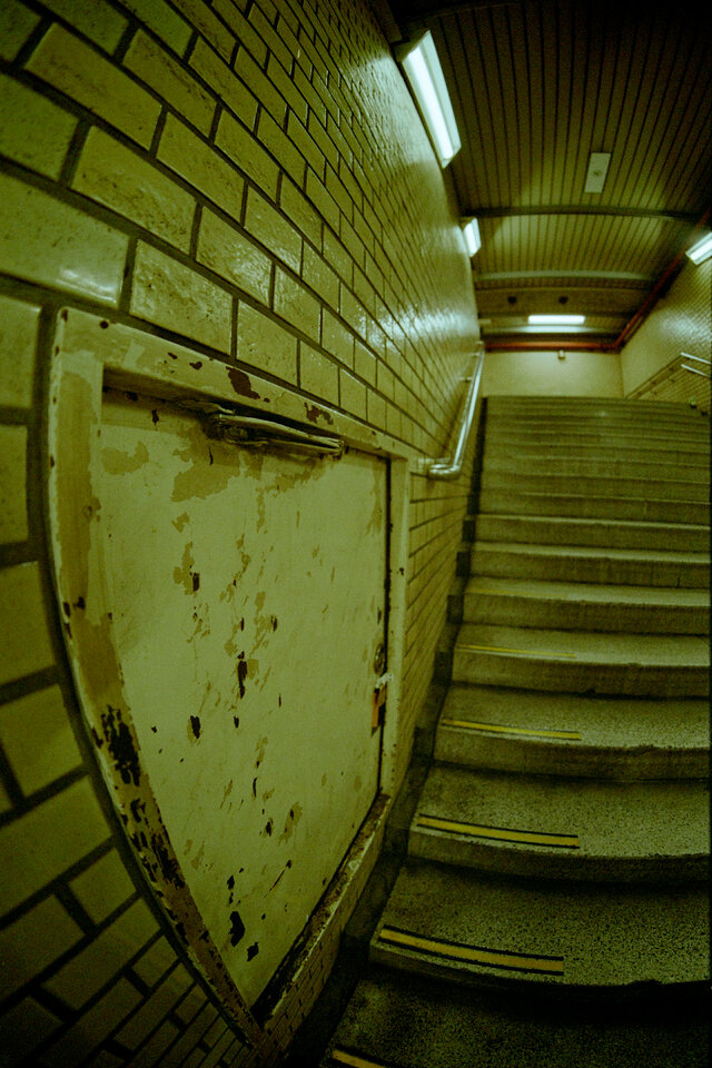 #00671 - 2025/04 - Kodak ColorPlus 200 - Shin-Nihonbashi