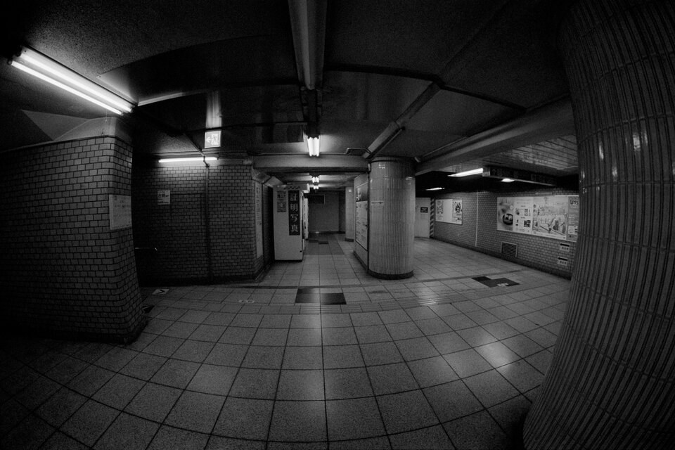 #00706 - 2025/07 - CyberPunk 640t - Shinbashi