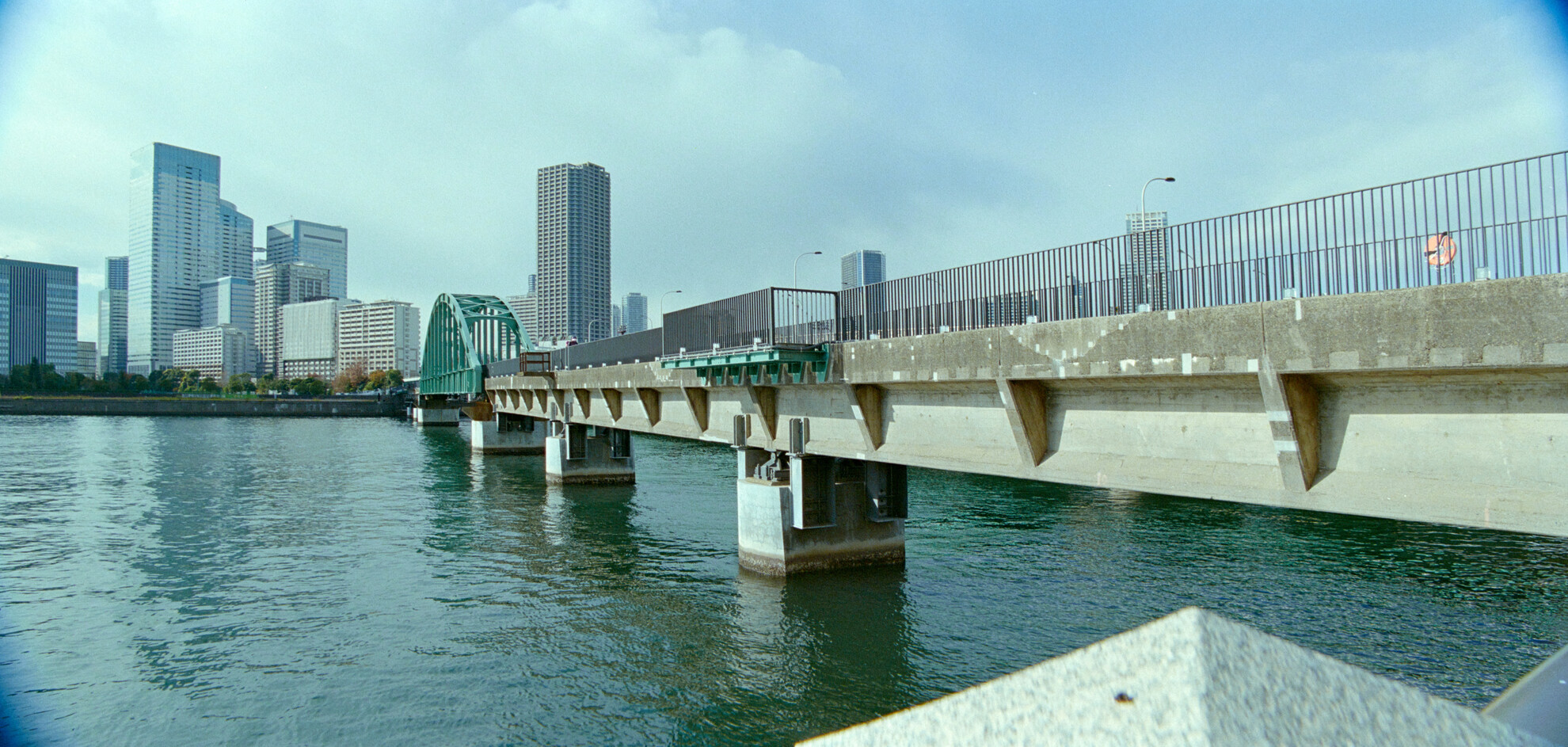 #00816 - 2025/12 - Kodak Ultramax 400 Anamorphic - Toyosu