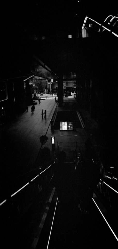 #00826 - 2025/12 - Rollei Infrared Anamorphic - Marunouchi